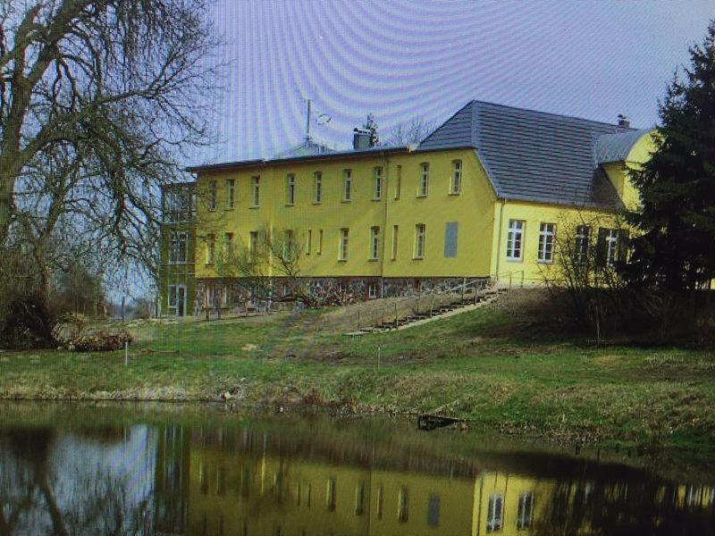 Gutshaus mit Seeblick - ökologisch&nachhaltig Lubow Exterior foto