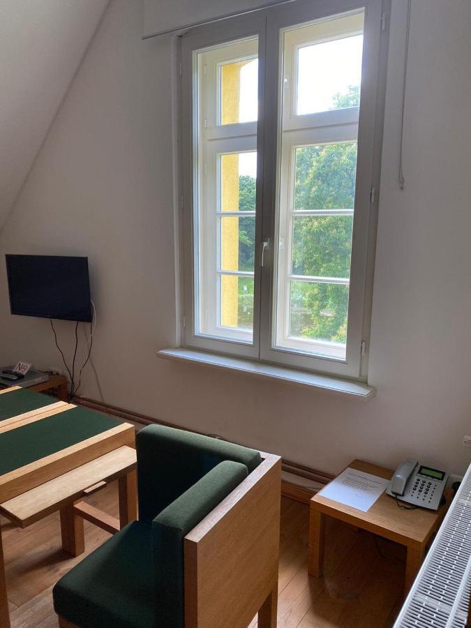 Gutshaus mit Seeblick - ökologisch&nachhaltig Lubow Exterior foto